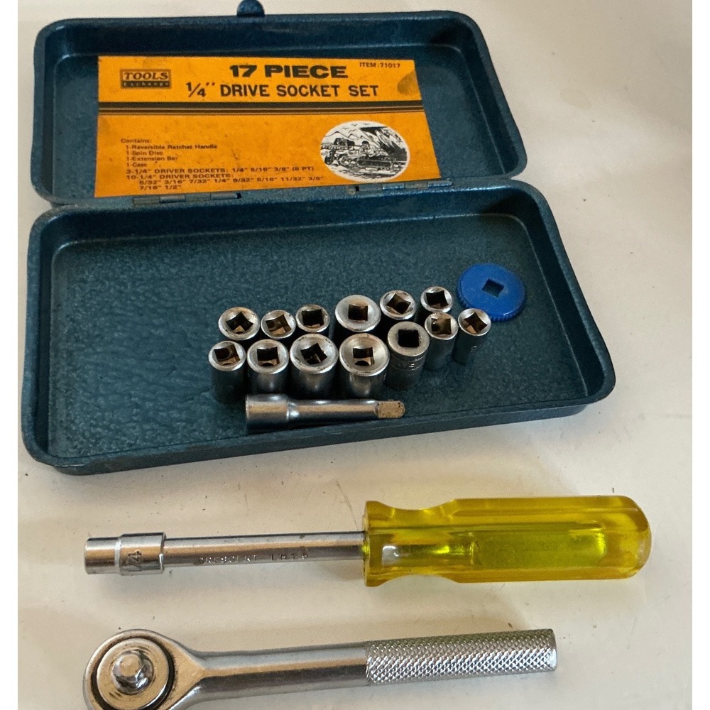 Vintage 1/4 Drive Socket Set 17 Piece Reversible Ratchet Metal Case Complete